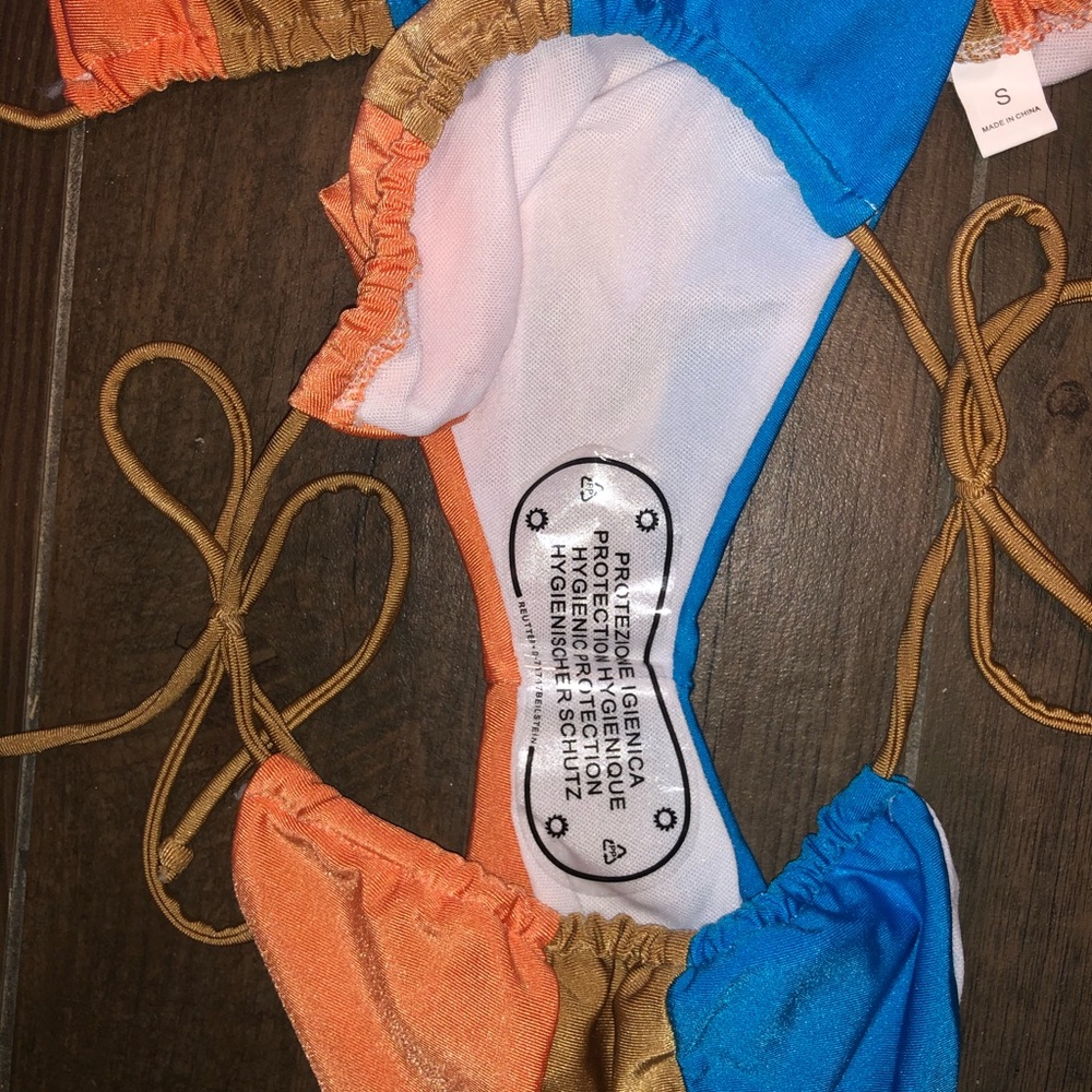 Bikini set - Picture 2 of 4